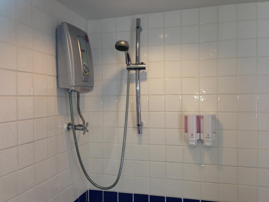 Karon Pool Hotel Стая снимка